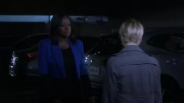 Deux Ttone Manteau porté par Annalise Keating (Viola Davis) dans la Façon de s'en tirer avec Assassiner Saison 06 Episode 08