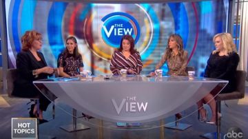 Michael michael kors Lurex Twist Vestido Bodycon frontal usado por Meghan McCain en The View noviembre 22, 2019