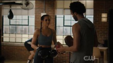 Blue Sports Bra worn by Macy Vaughn (Madeleine Mantock) in Charmed Season 02 Episode 07