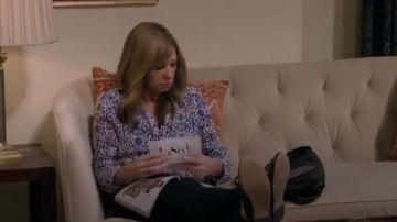 Sam Edelman Felicia Flat usado por Bonnie (Allison Janney) en Mom Temporada 7 Episodio 8