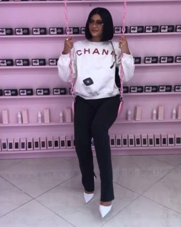 The Row Corso Bi Stretch Wool Pants usado por Kylie Jenner Instagram Stories noviembre 24, 2019