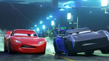 Lightning McQueen's Flash and Storm Toy (Owen Wilson) en Cars 3