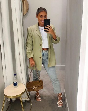 Straight Jeans Blue de Natalia Kurda en la cuenta de Instagram @nataliakurda