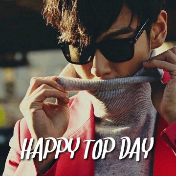 Gafas de sol Ray Ban negras de T.O.P en la cuenta de Instagram de @bigbang_official