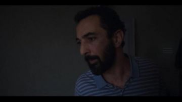 The polo stripes worn by the father of Sofiane in the series Mortal 