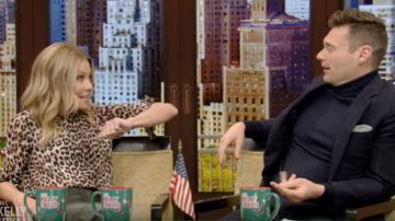 Ganni Blouse à Im­primé Léopard worn by Kelly Ripa on LIVE with Kelly and Ryan November 26, 2019