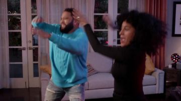 Marcelo Burlon Contour au Fil de Coton Sweat-shirt porté par Andre "Dre' Johnson (Anthony Anderson), en black-ish Saison 6 Épisode 9