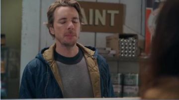 Patagonia Di­a­mond Quilt­ed Bomber Hoody worn by Mike (Dax Shepard) in Bless This Mess Season 2 Episode 7