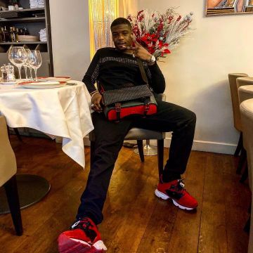 El bolso Louboutin que llevaba Ninho en su cuenta de Instagram @ninhosdt