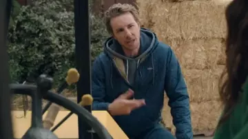 Patagonia Di­a­mond Quilt­ed Bomber Hoody worn by Mike (Dax Shepard) in Bless This Mess Season 2 Episode 8
