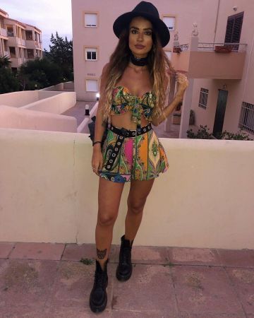 Floaty Chiffon Shorts de Leigh Woodz en la cuenta de Instagram @leighwoodz1