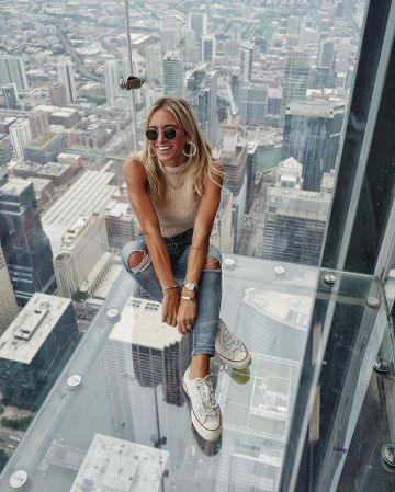 Sunglasses In Metal Carlotta Scarlini on his account Instagram @carlottascarlini