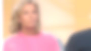 The Sweater pink with white stripes of Claire Chazal in Passage of the arts