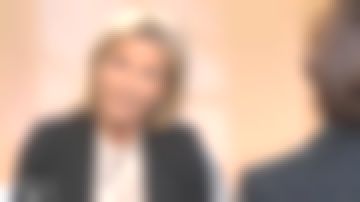 The shirt with flowers by Claire Chazal in the Passage of the arts