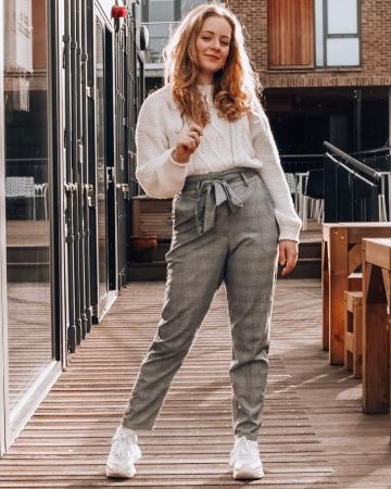 White Cable Knit Sweater of Yasmin Thompson on the Instagram account @asliceofchic