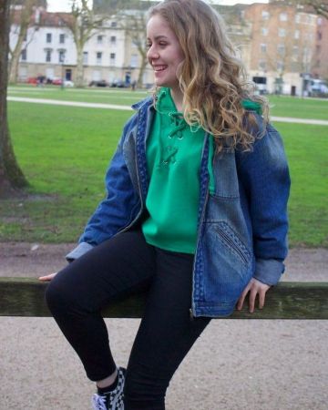 Vans Noir Check Sneakers de Yasmin Thompson sur l'Instagram account @asliceofchic