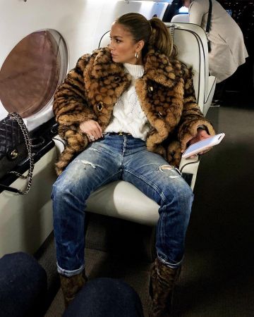 Cinturón de Hermès Constance usado por Jennifer Lopez Instagram 1 de diciembre de 2019