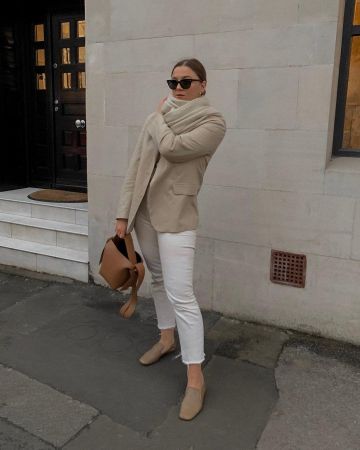 Acne Studio Brown Bag of Alix on the Instagram account @icovetthee