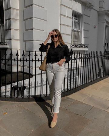 Black Linen Shirt of Alix on the Instagram account @icovetthee