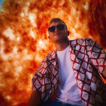 La chemise Gucci portée par Vald sur son compte Instagram @valdsullyvan