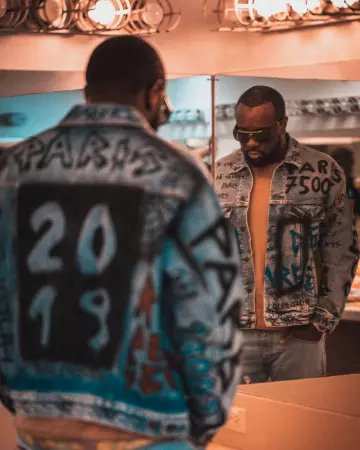 The jacket Balenciaga scope by Maître Gims on his account Instagram @gims