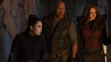 Leather Fur Winter Vest worn by Eddie (Dwayne Johnson) in Jumanji: The Next Level