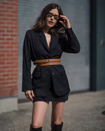 Camel Ceinture en Cuir de Paola Alberdi sur l'Instagram account @paolaalberdi