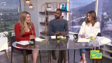 Alexander wang Pull Crop à Détail De Découpes porté par Erin Lim sur E! News Le 2 Décembre 2019