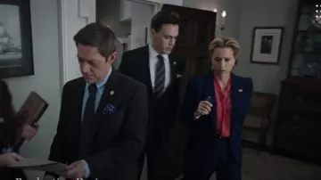 Alexander Mcqueen Flared Pin­stripe-Wool Trousers worn by Elizabeth McCord (Téa Leoni) in Madam Secretary Season 06 Episode 09