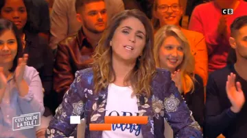 The printed jacket of Valerie Benaim in It is that of the tv !