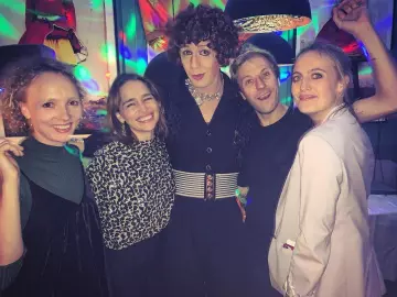 Le pull léopard porté par Emilia Clarke sur son compte Instagram @emilia_clarke