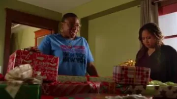 Aviator Nation T-Shirt worn by Henrietta 'Hen' Wilson (Aisha Hinds) in 9-1-1 Season 03 Episode 10