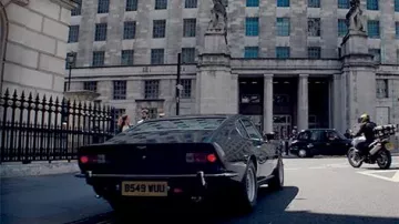 Aston Martin V8 Vantage driven by James Bond (Daniel Craig) in No Time To Die