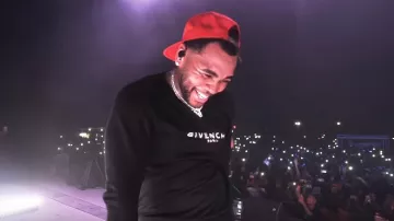 Givenchy Black vintage logo sweatshirt of Kevin Gates in the music video Rod Wave - Dark Clouds (Official Music Video)