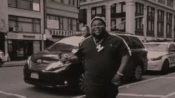 Polo Ralph Lauren Navy Classic Boys Polo of Rod Wave in the music video Rod Wave - Dark Clouds (Official Music Video)