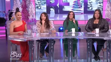 Probablement Maxson Une Épaule Combinaison portée par Tamera Mowry sur Le Réel décembre 3,2019