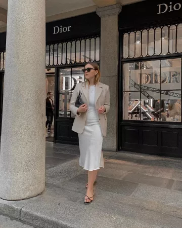 Black Sandal of Alix on the Instagram account @icovetthee