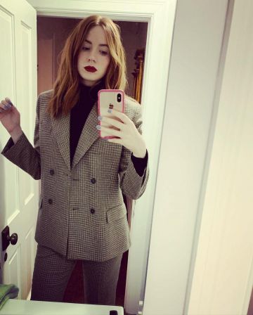 The blazer small square Re/Done worn by Karen Gillan on the account Instagram of @karengillanofficial