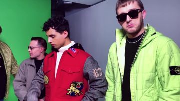 Les lunettes noires Saint Laurent de Vald dans son clip Ignorant