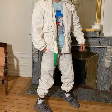 The pair of sneakers Adidas yeezy 350 V2 beluga 2.0 worn by Thibaud Delapart on his account Instagram @tiboinshape 