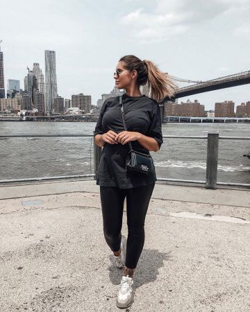 Bolso chico de Jessica Shears en la cuenta de Instagram @jessica_rose_uk