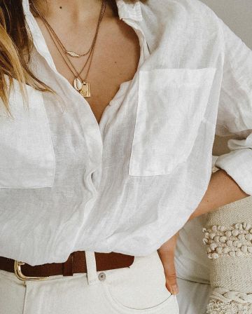 Gold Diamond Necklace of Alix on the Instagram account @icovetthee