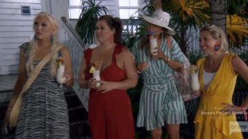 Rails Green Striped Skirts usado por Kelly Dodd en The Real Housewives of Orange County Temporada 14 Episodio 18
