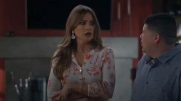 Gloria Delgado-Pritchett (played by Sofía Vergara) outfits on Modern Family
