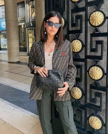 Cat Eye Sun­glass­es of Paola Alberdi on the Instagram account @paolaalberdi
