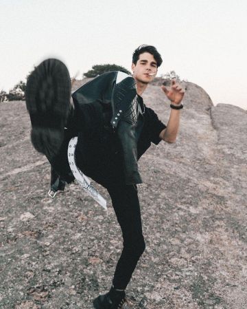 Skin­ny Jeans Black of Alvaro Mel on the Instagram account @meeeeeeeel_