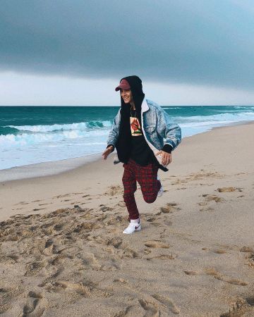 White-Red Sneak­ers of Alvaro Mel on the Instagram account @meeeeeeeel_