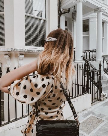 Black Croc Bag of Alix on the Instagram account @icovetthee