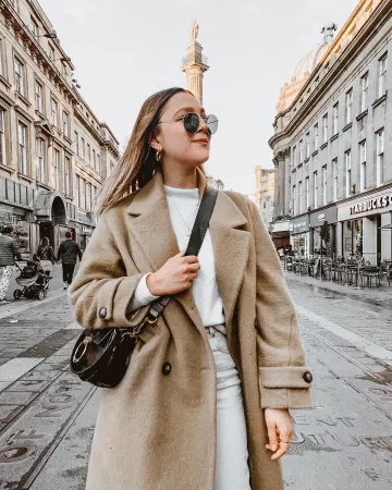 Beige Wool Blend Coat of Alix on the Instagram account @icovetthee