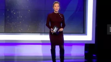 La robe ajustée boutons en biais de Pauline Sanzey dans Daily Sport